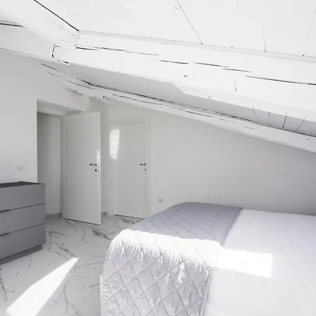 Aparthotel Attico Bella