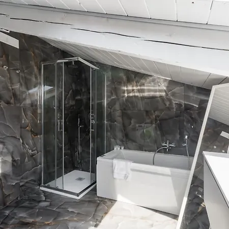 Attico Bella 4*